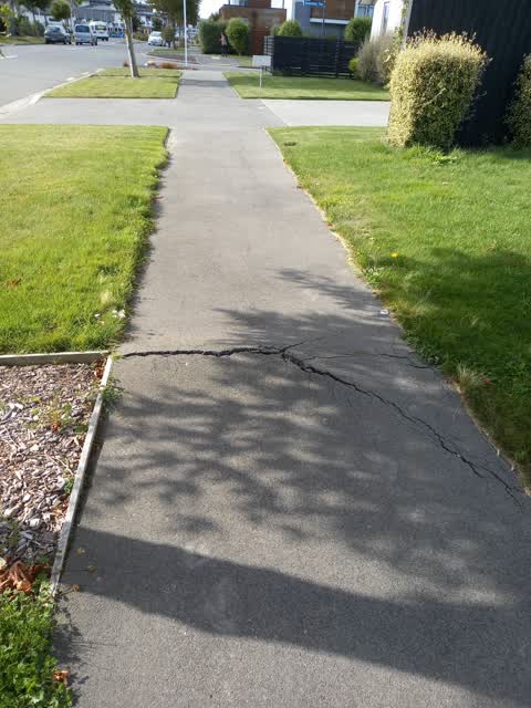 Roading/Streets, a report photo