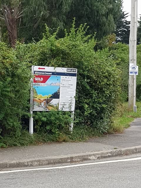 Roading/Streets, a report photo