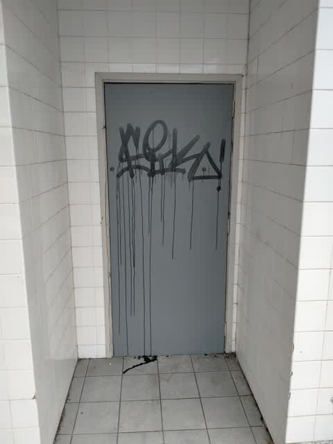 Graffiti, a report photo