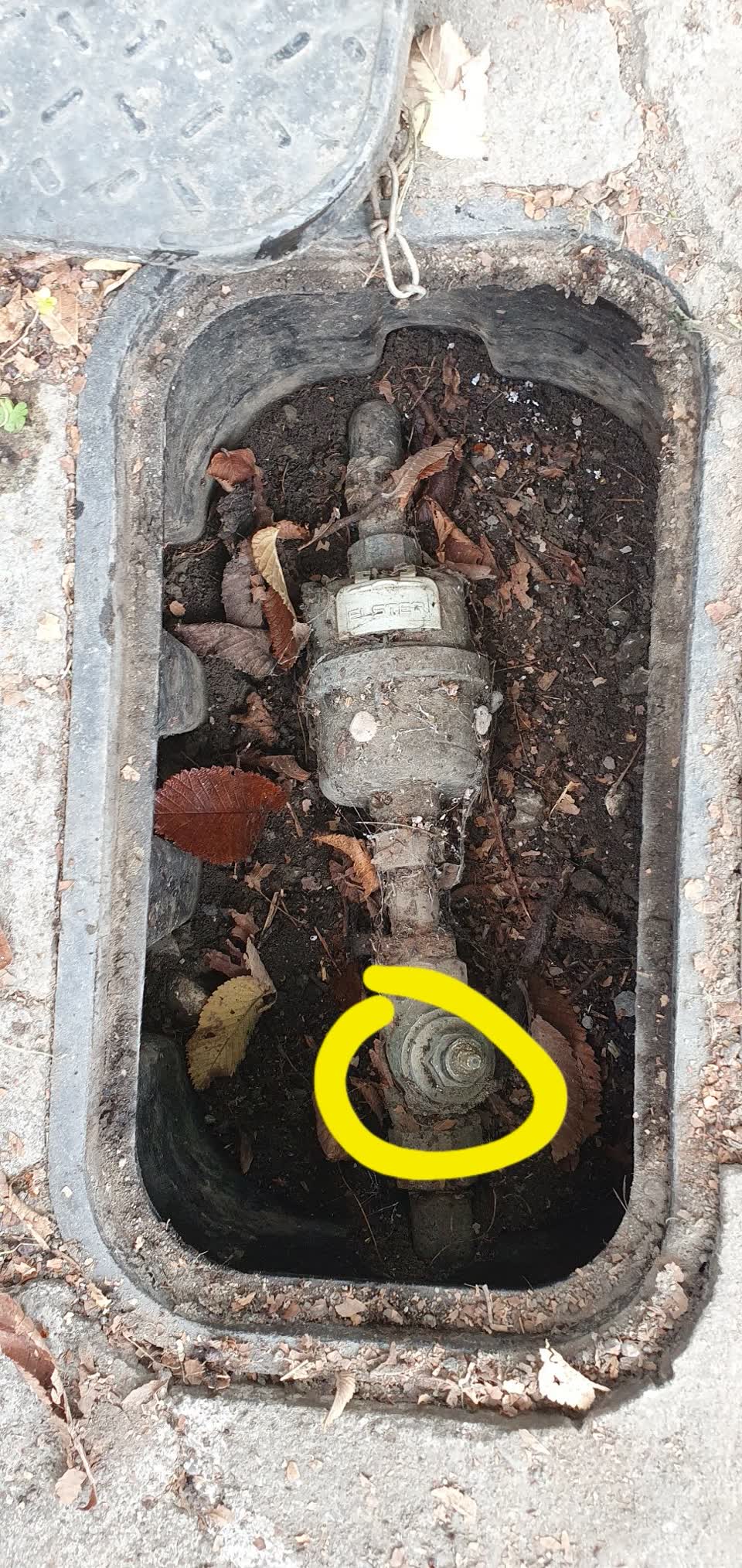 The photograph attached to this water supply report