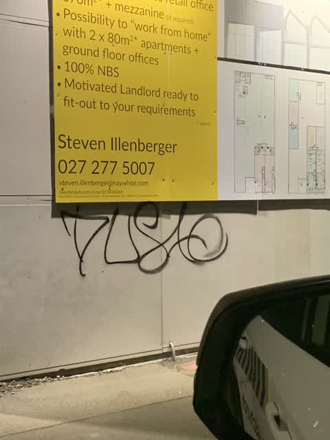 Graffiti, a report photo