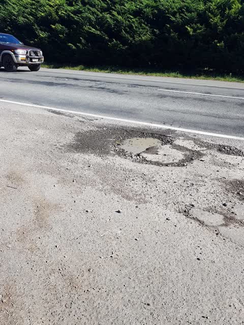 Roading/Streets, a report photo