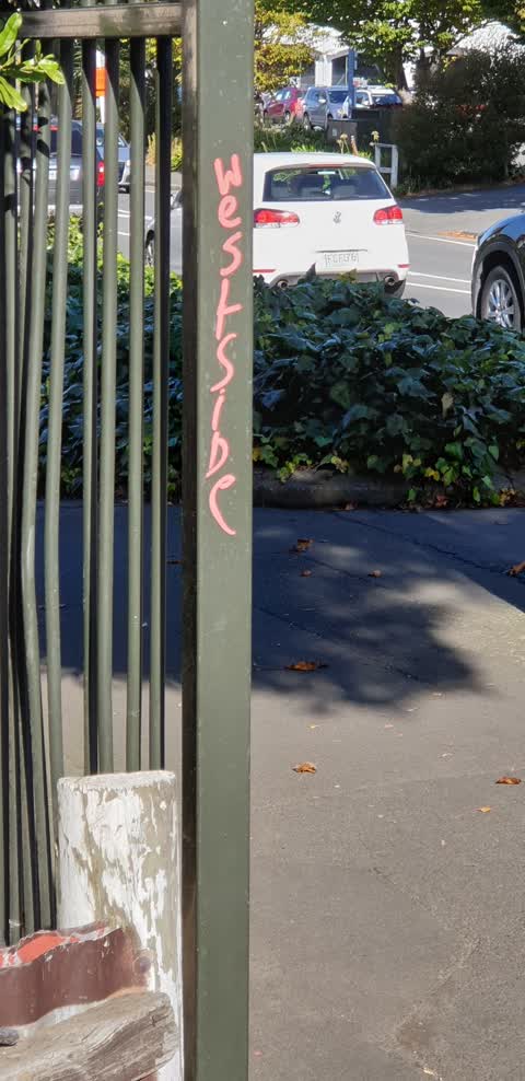 Graffiti, a report photo