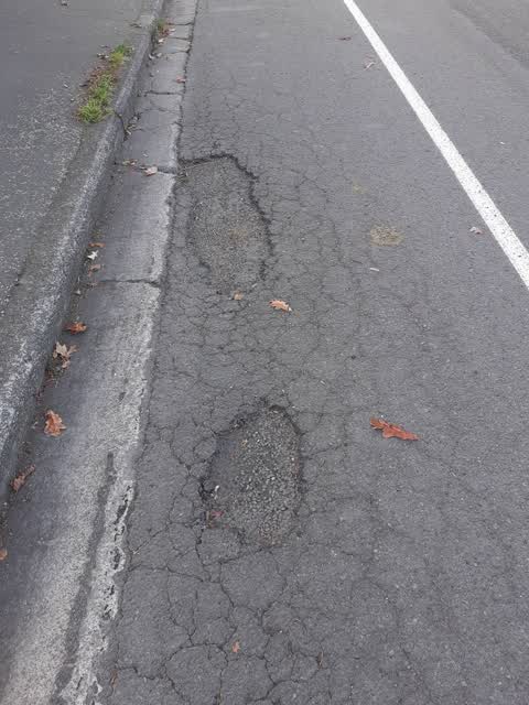Roading/Streets, a report photo