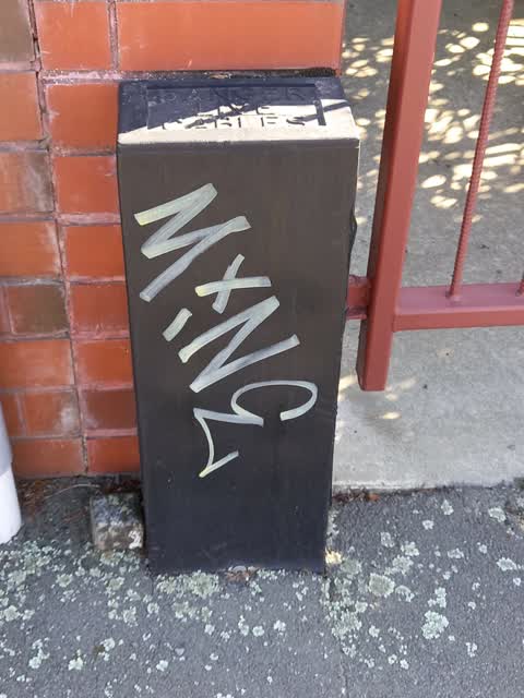 Graffiti, a report photo