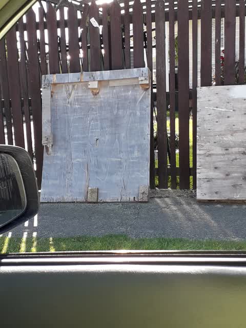 Rubbish/Recycling, a report photo