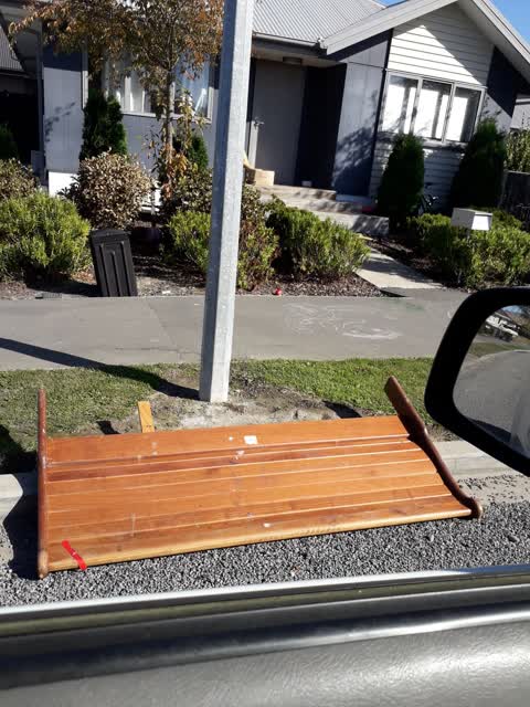 Rubbish/Recycling, a report photo