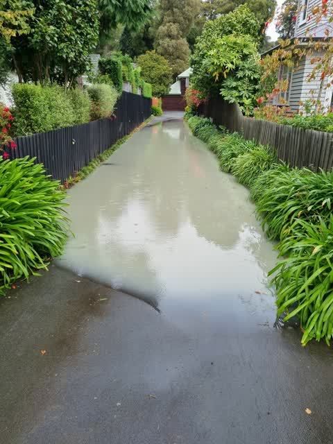 Water Leak, a report photo