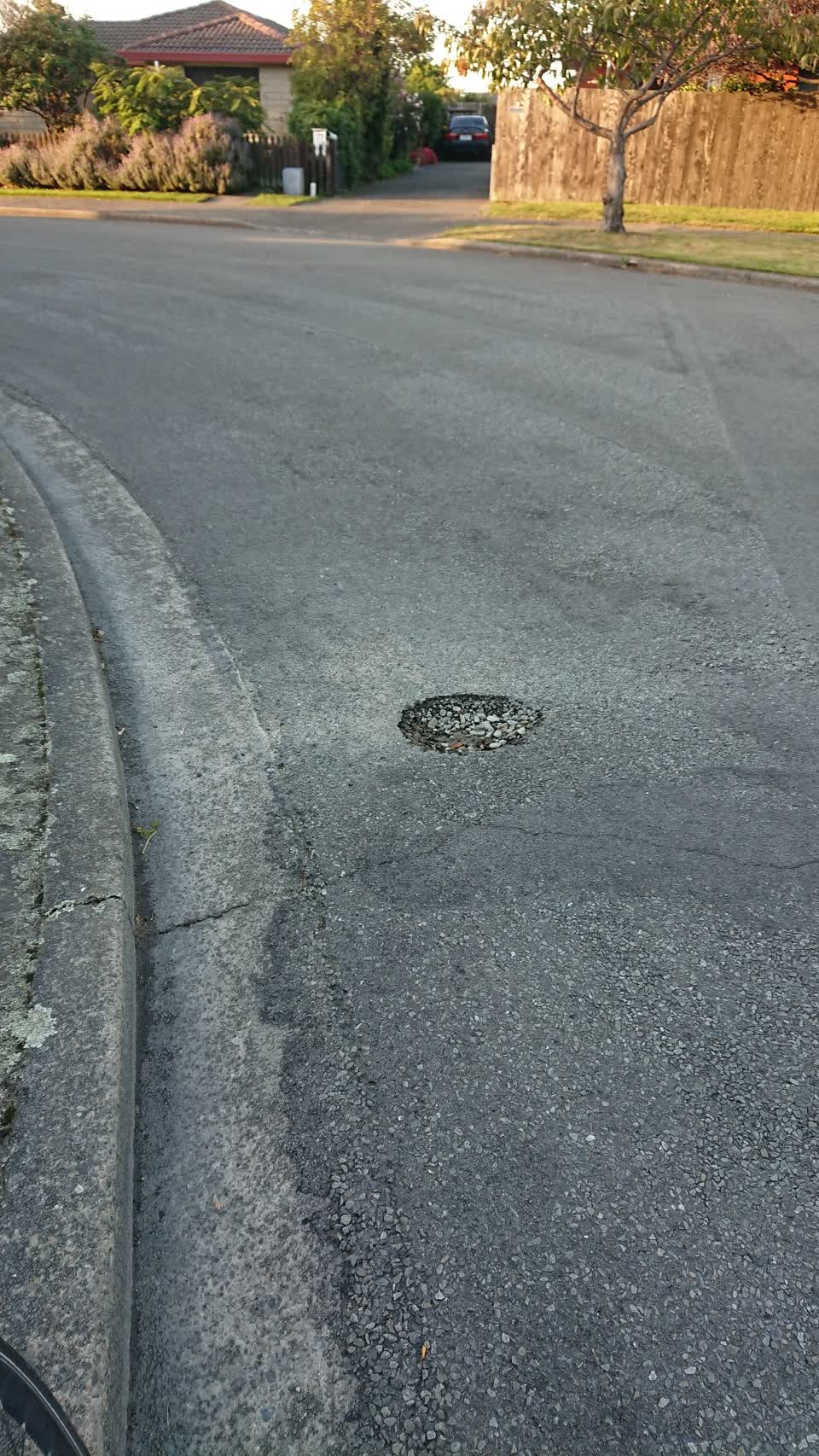 The photograph attached to this roading/streets report