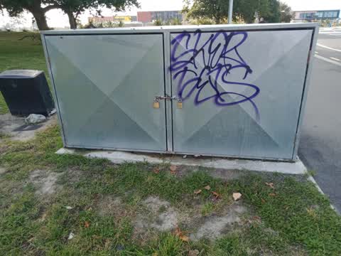 Graffiti, a report photo
