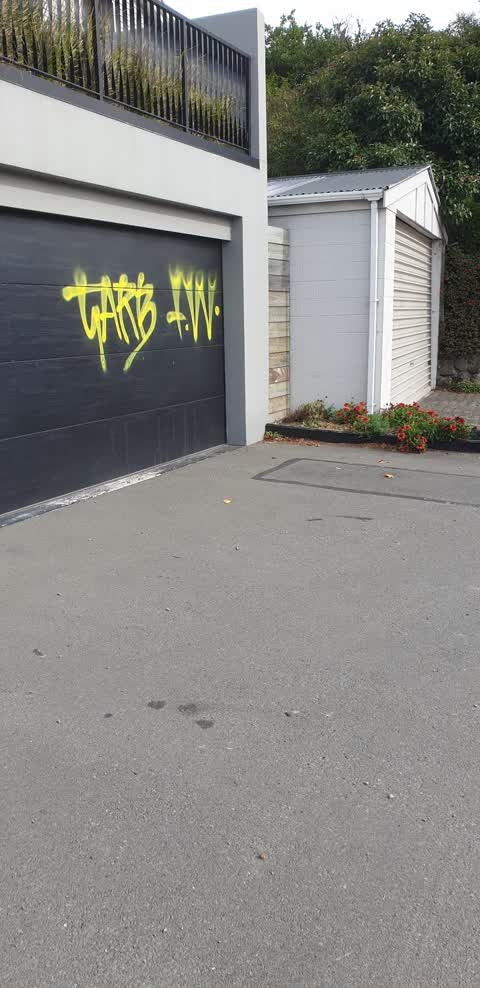 Graffiti, a report photo