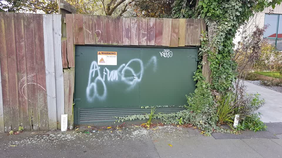 The photograph attached to this graffiti report