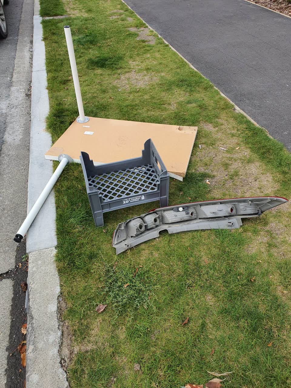 The photograph attached to this roading/streets report