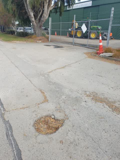 Roading/Streets, a report photo