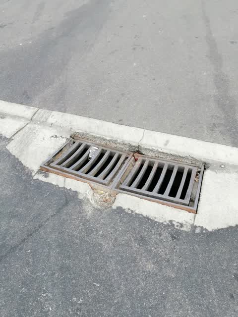 Roading/Streets, a report photo