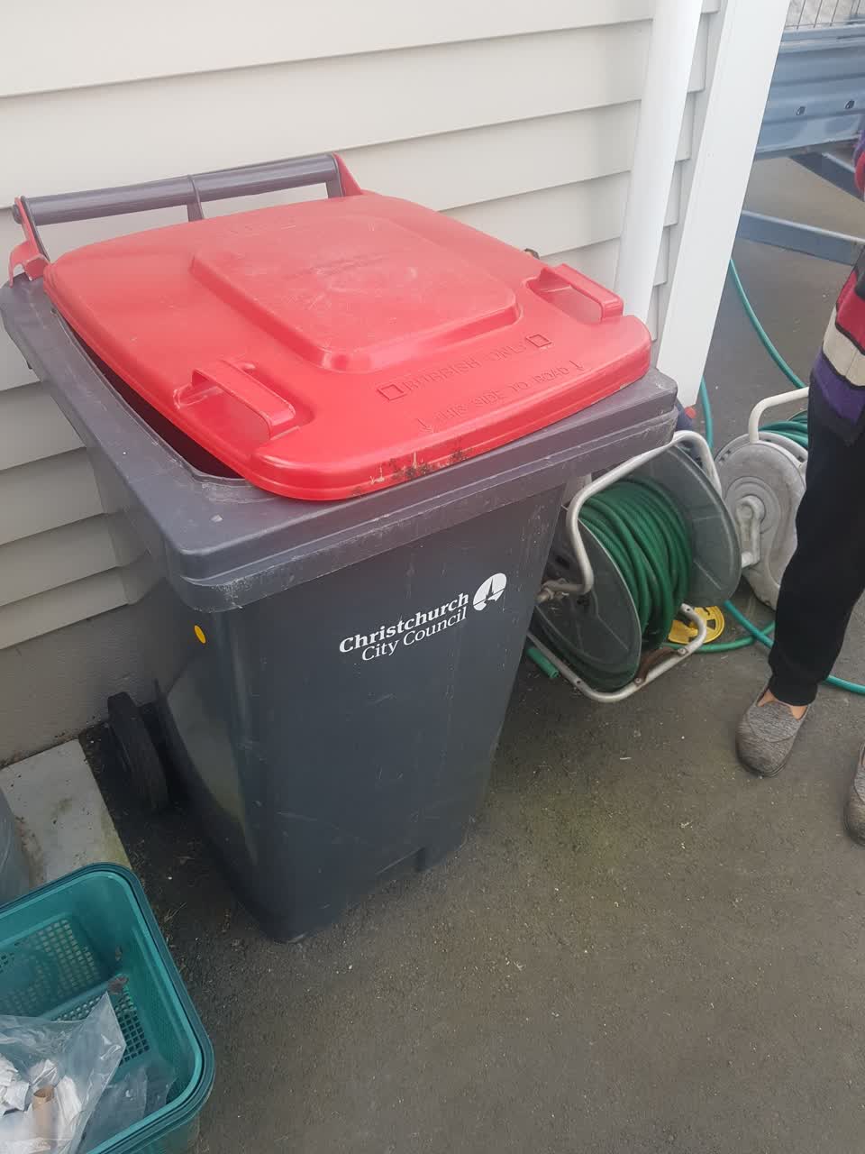 The photograph attached to this rubbish/recycling report