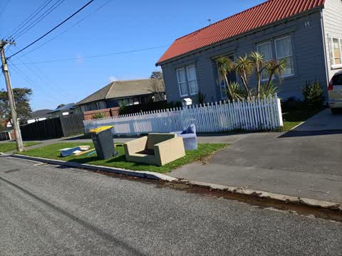 Rubbish/Recycling, a report photo