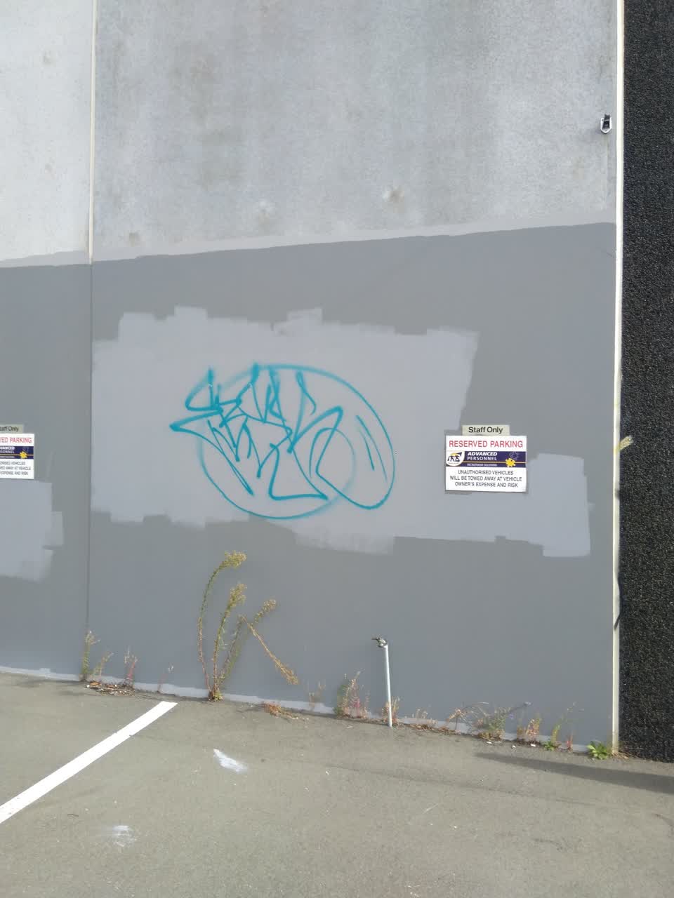 The photograph attached to this graffiti report