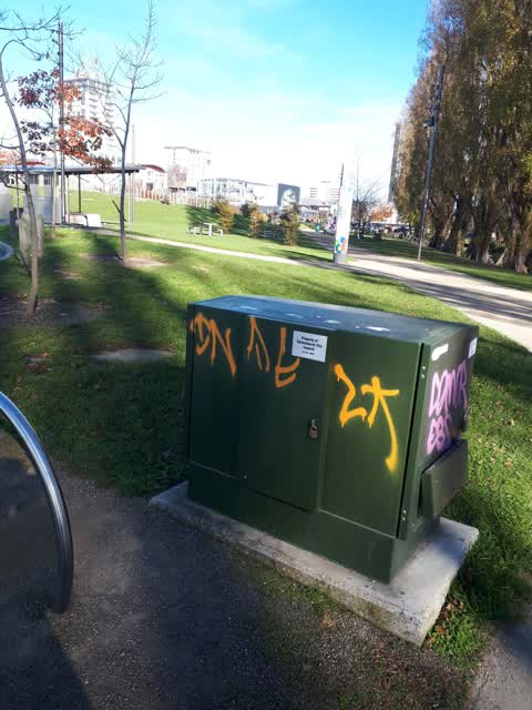 Graffiti, a report photo
