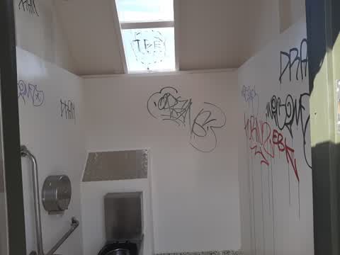 Graffiti — a report photo