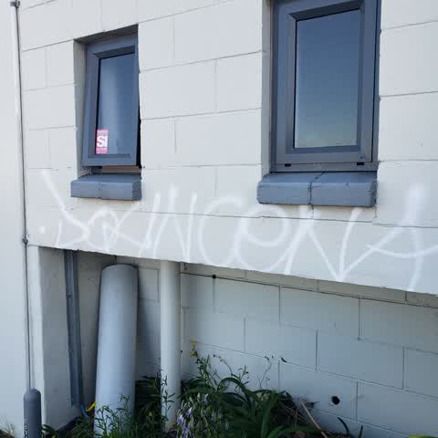 Graffiti, a report photo