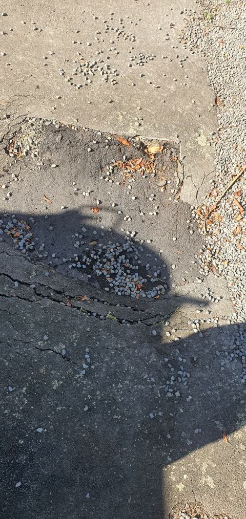 Roading/Streets, a report photo