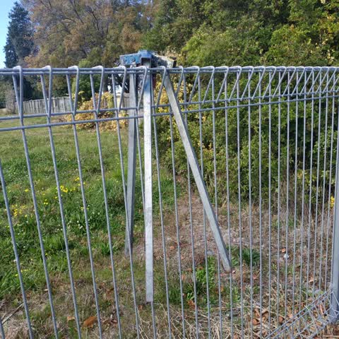 Roading/Streets, a report photo