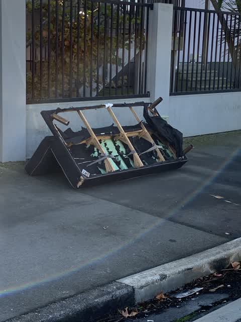 Rubbish/Recycling, a report photo
