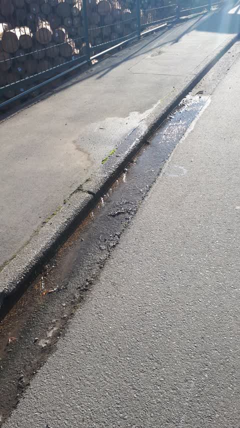 Water Leak, a report photo