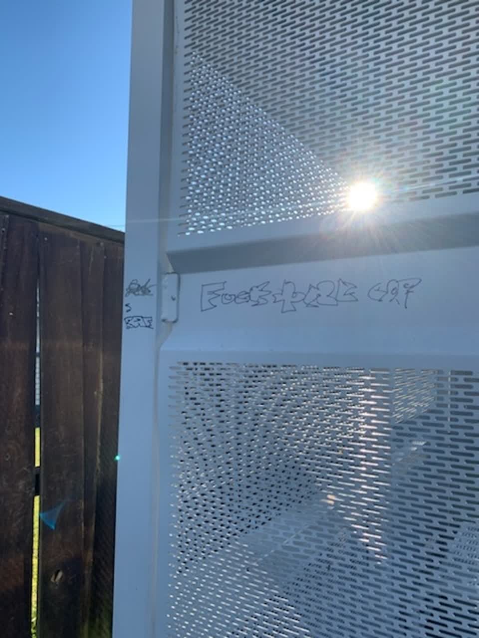 The photograph attached to this graffiti report