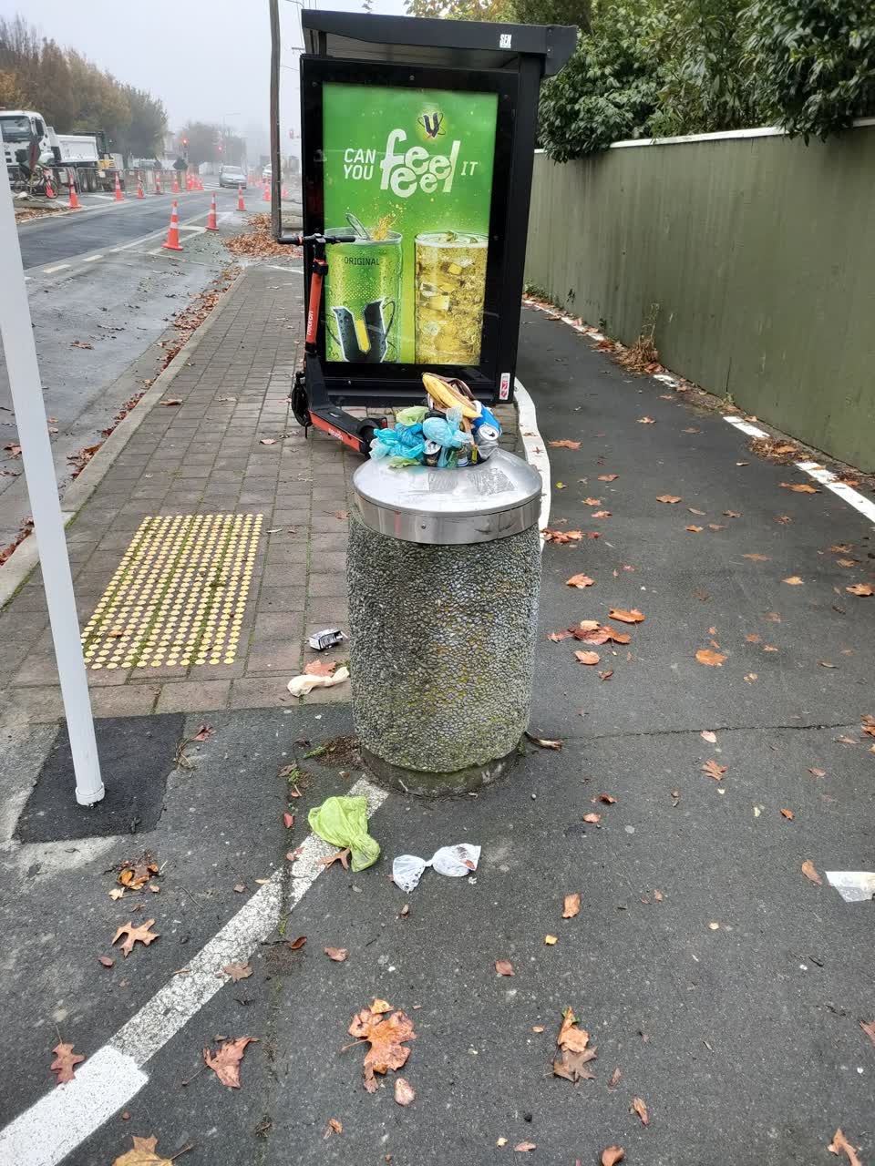 The photograph attached to this rubbish/recycling report