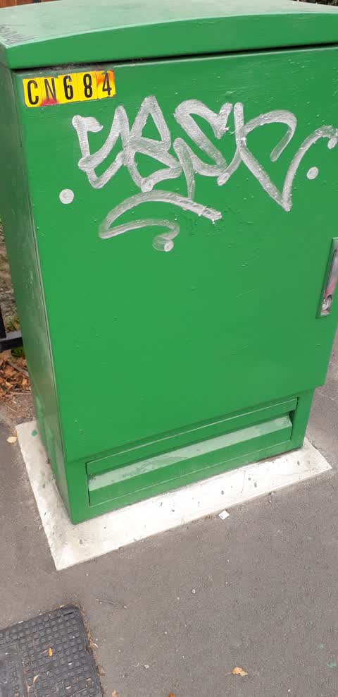 Graffiti, a report photo