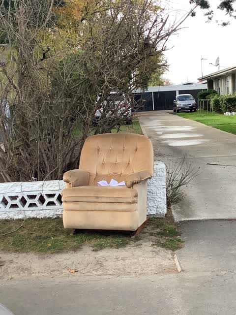 Rubbish/Recycling, a report photo
