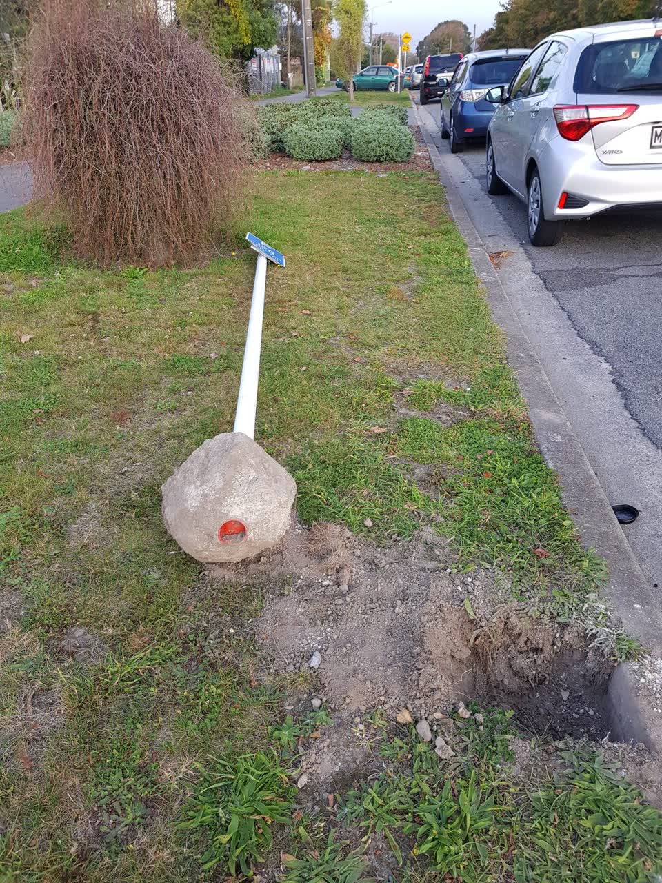 The photograph attached to this roading/streets report