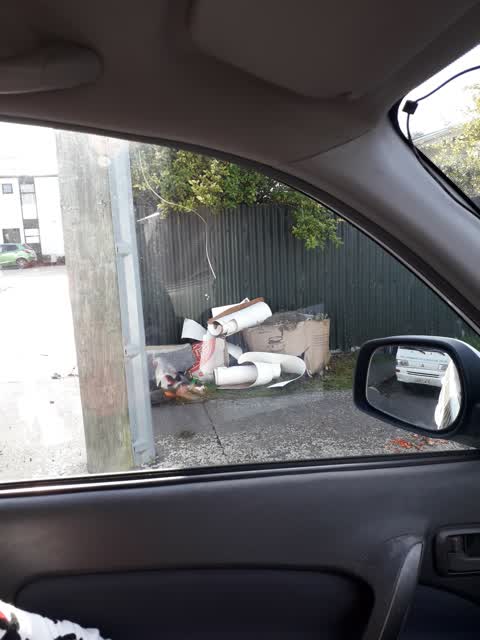 Rubbish/Recycling, a report photo