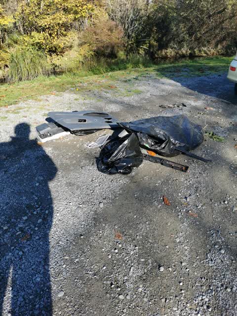Rubbish/Recycling, a report photo