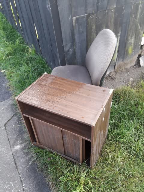 Rubbish/Recycling, a report photo