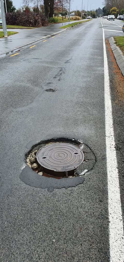 Roading/Streets, a report photo