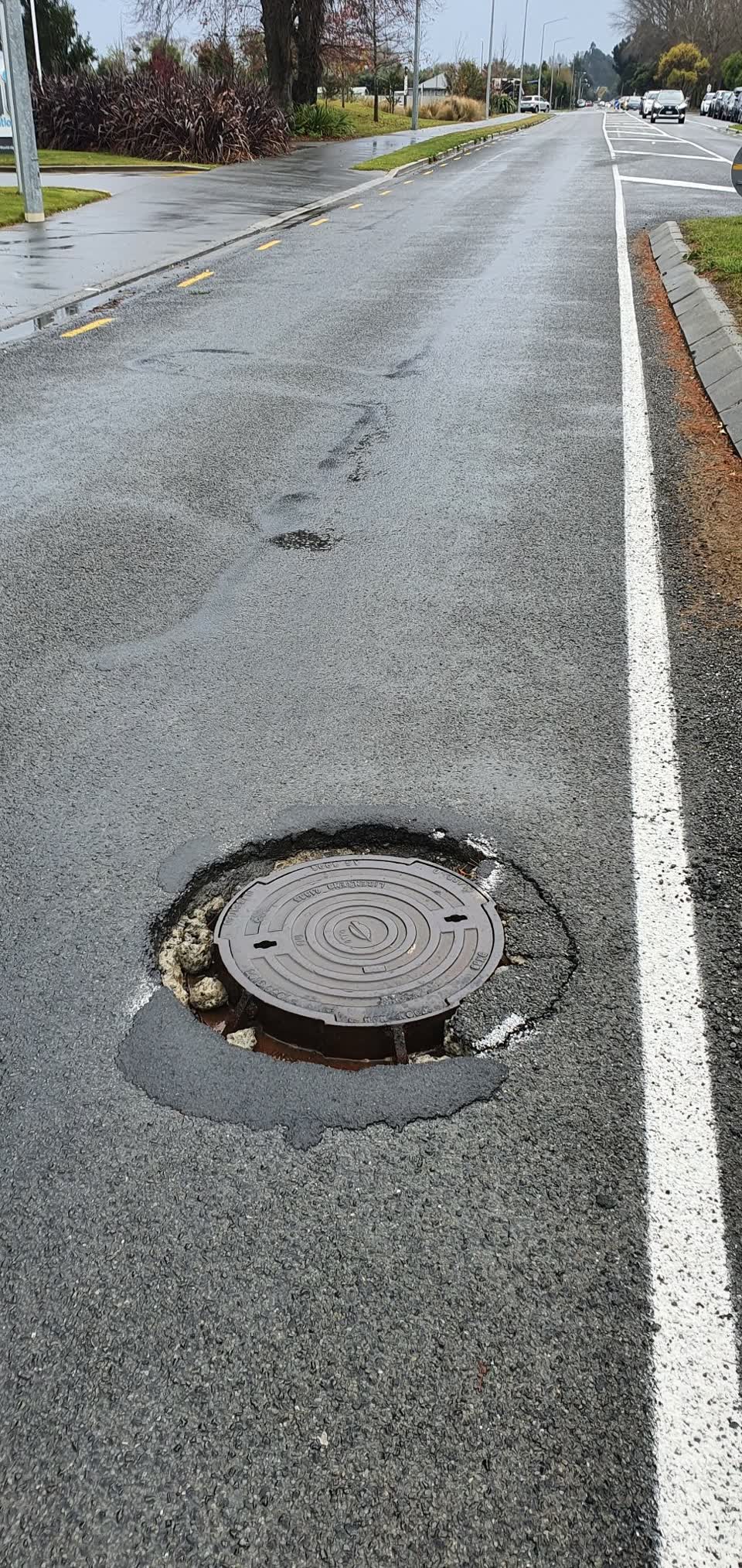 The photograph attached to this roading/streets report