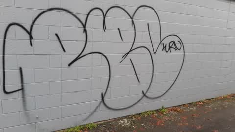 Graffiti, a report photo