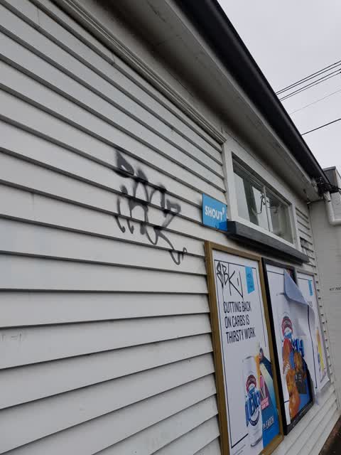 Graffiti, a report photo