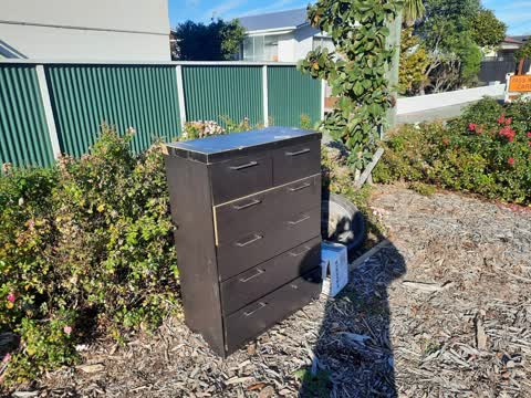 Rubbish/Recycling, a report photo
