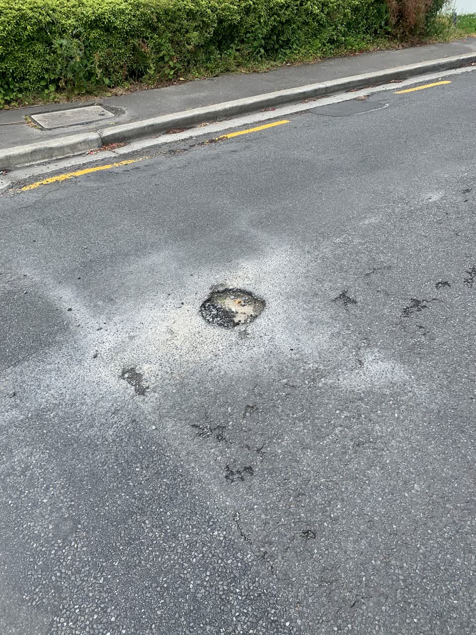The photograph attached to this roading/streets report