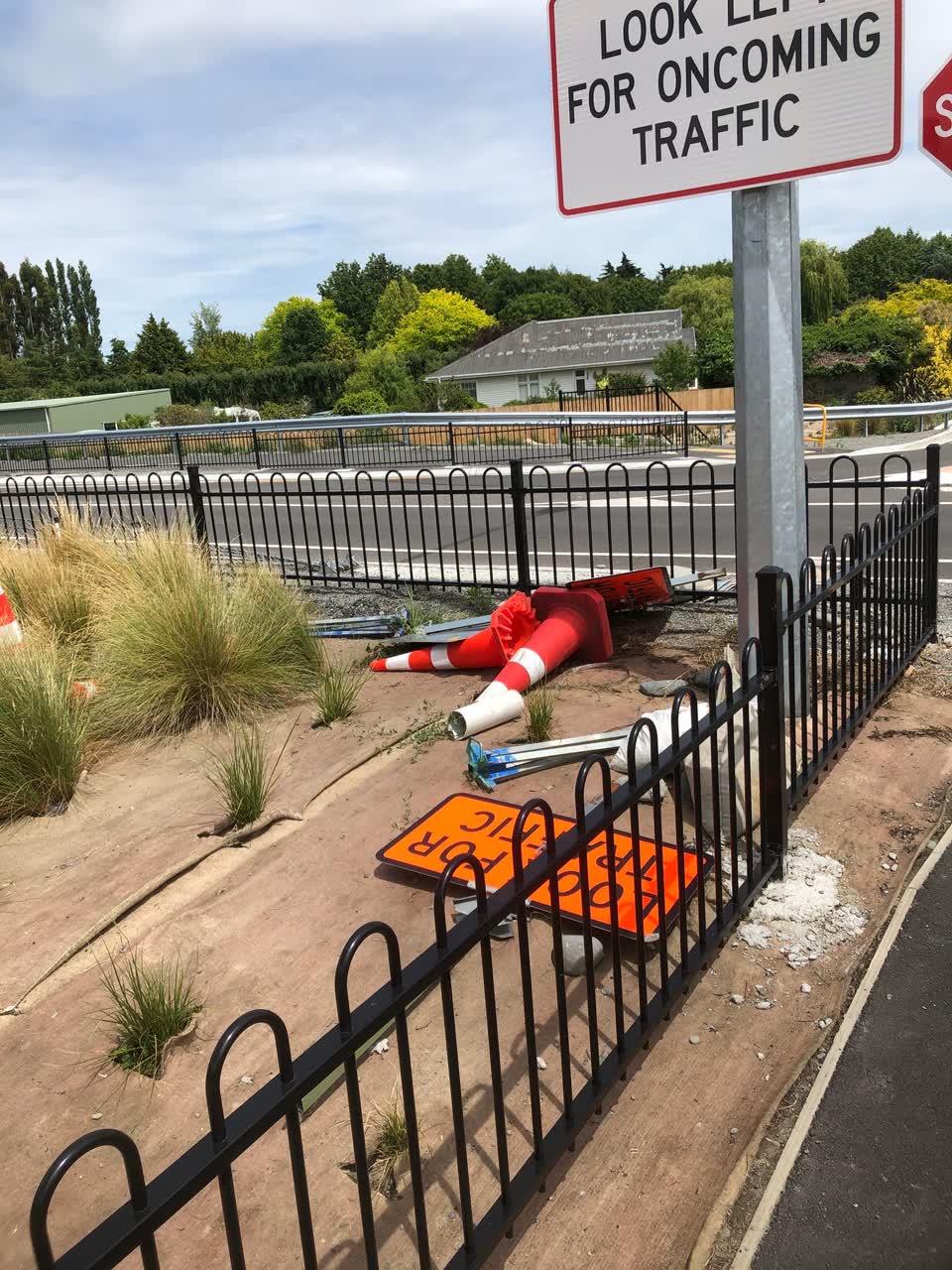 The photograph attached to this roading/streets report