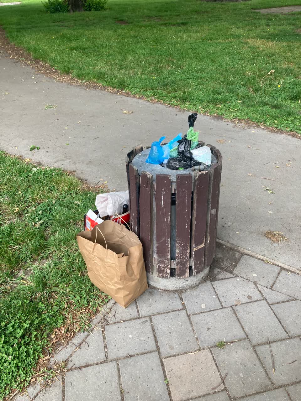 The photograph attached to this parks report