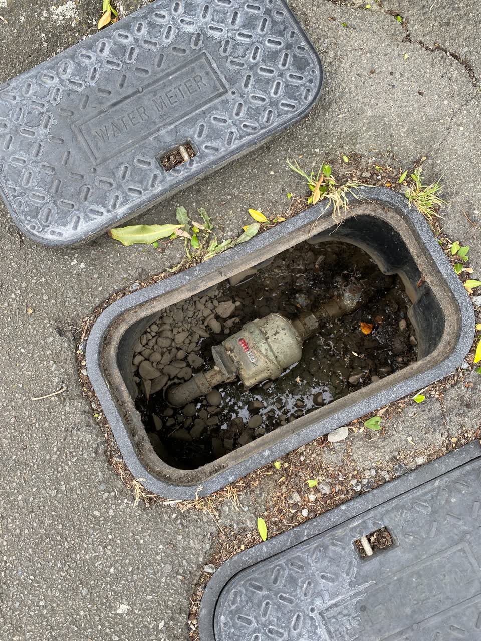 The photograph attached to this water supply report