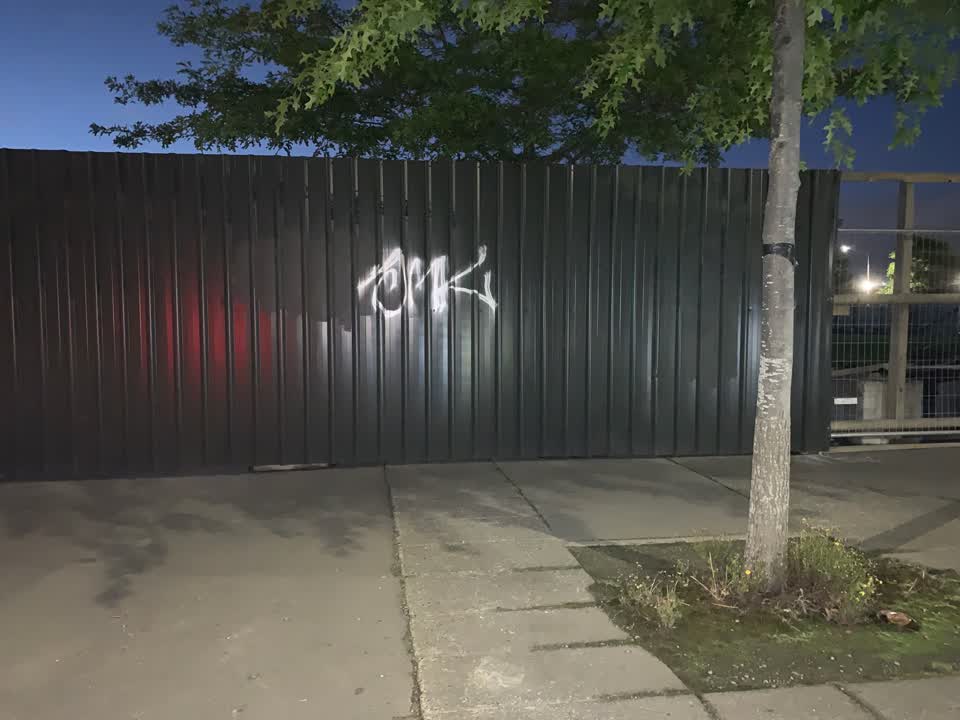 The photograph attached to this graffiti report