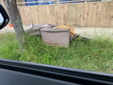 Rubbish/Recycling, a report photo