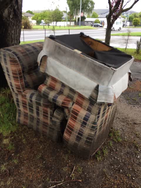 Rubbish/Recycling, a report photo