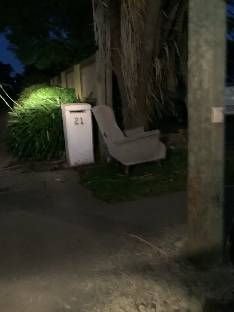 The photograph attached to this rubbish/recycling report